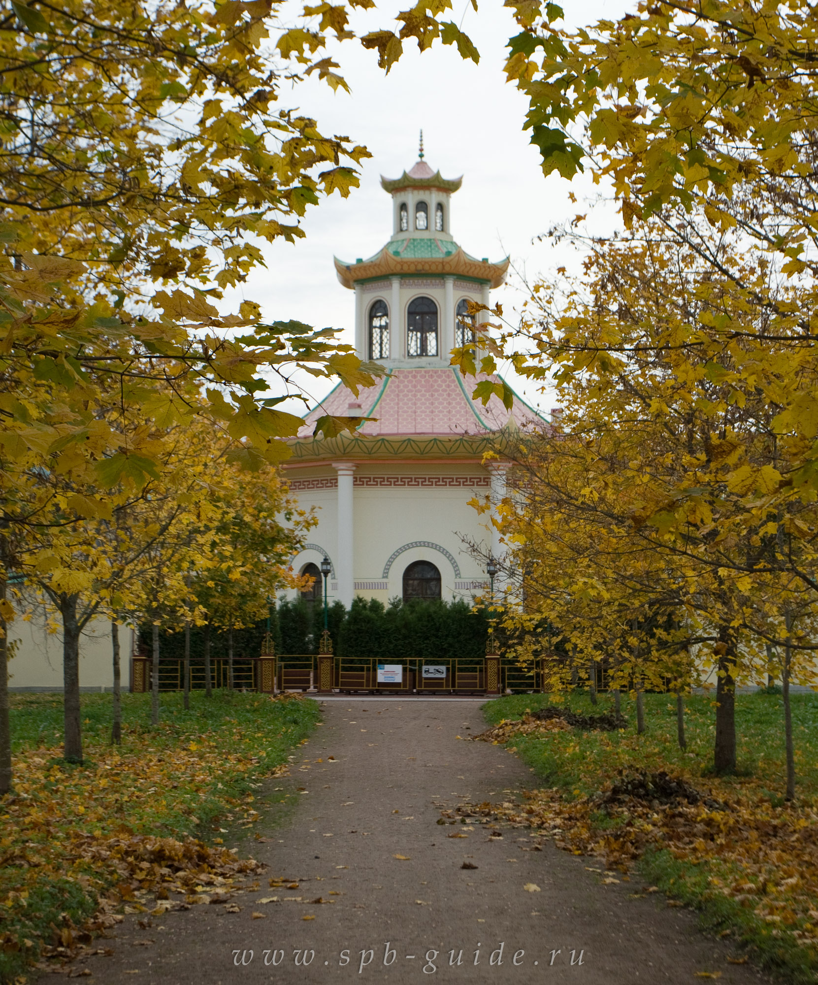 Китайская деревня в Александровском парке