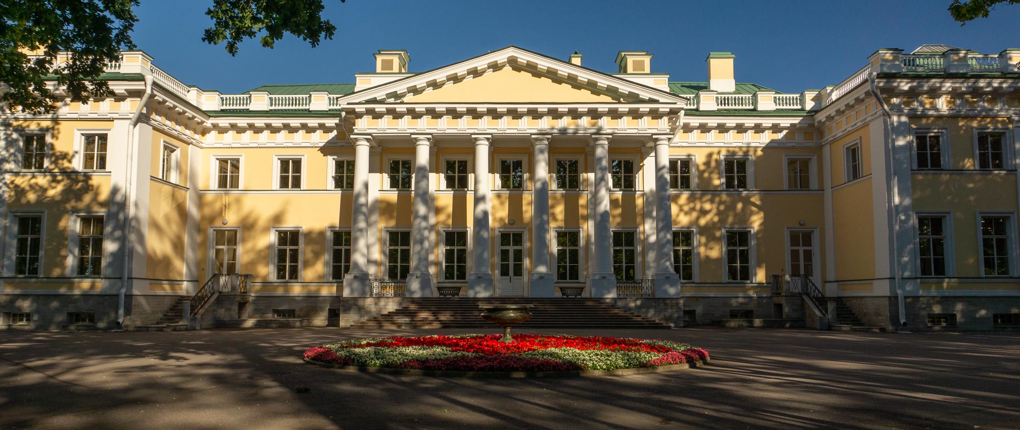 Каменноостровский дворец Каменноостровский дворец