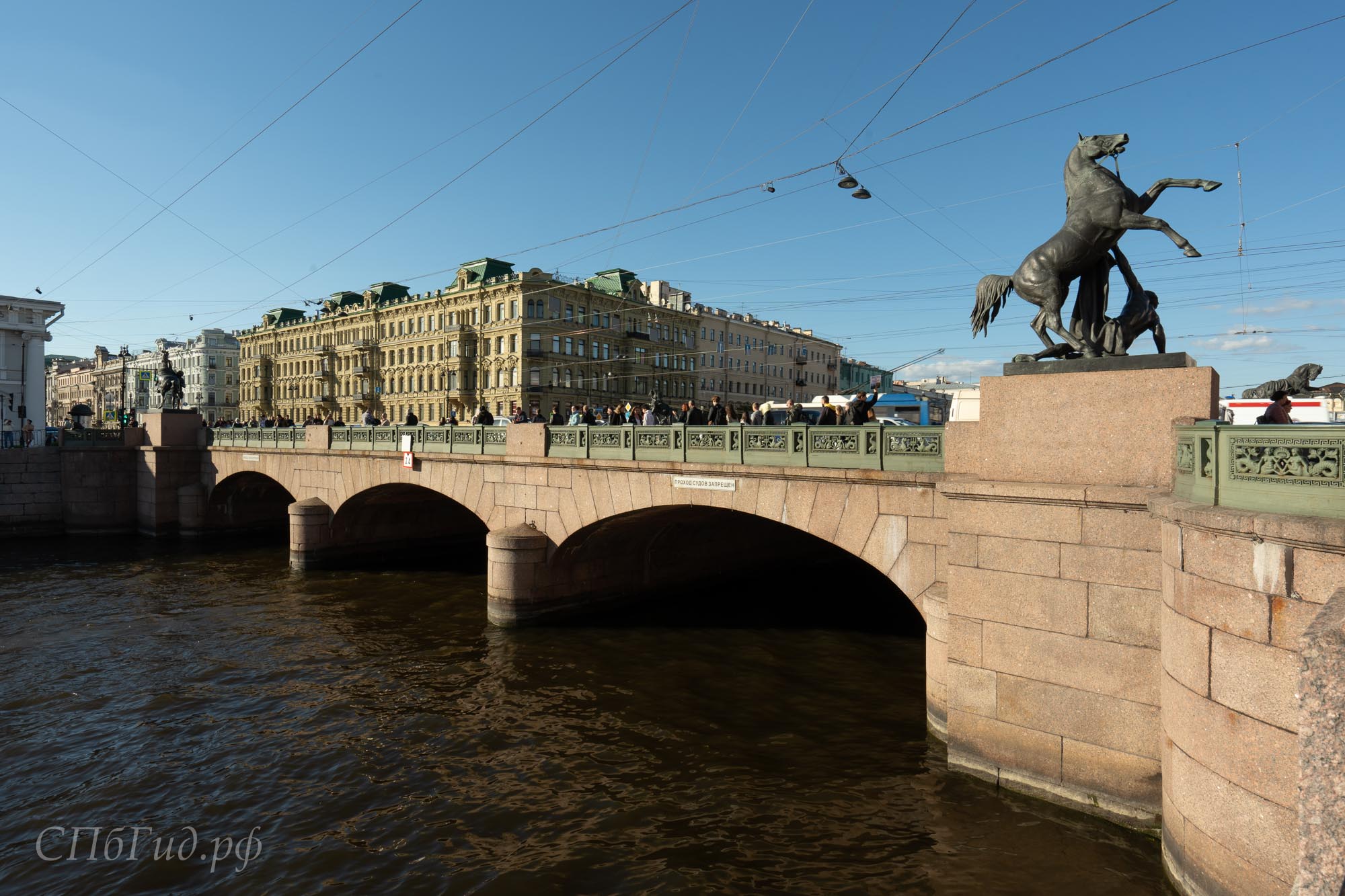 Аничков мост в Санкт-Петербурге Аничков мост в Санкт-Петербурге