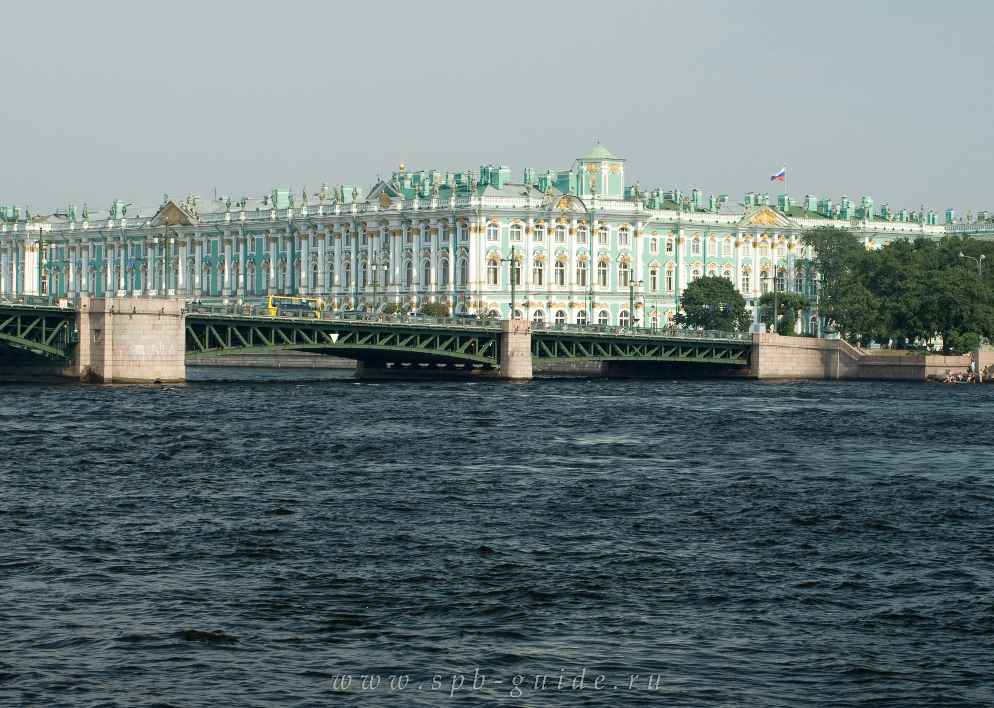 Дворцовый мост и Зимний дворец Дворцовый мост и Зимний дворец