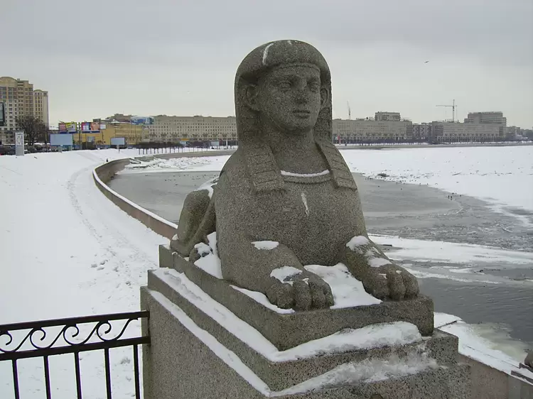 Санкт-Петербург, Дача Безбородко. Сфинкс на пристани Санкт-Петербург, Дача Безбородко. Сфинкс на пристани